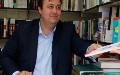 Borja Pascual firma su último libro «Cómo montar un negocio online»
